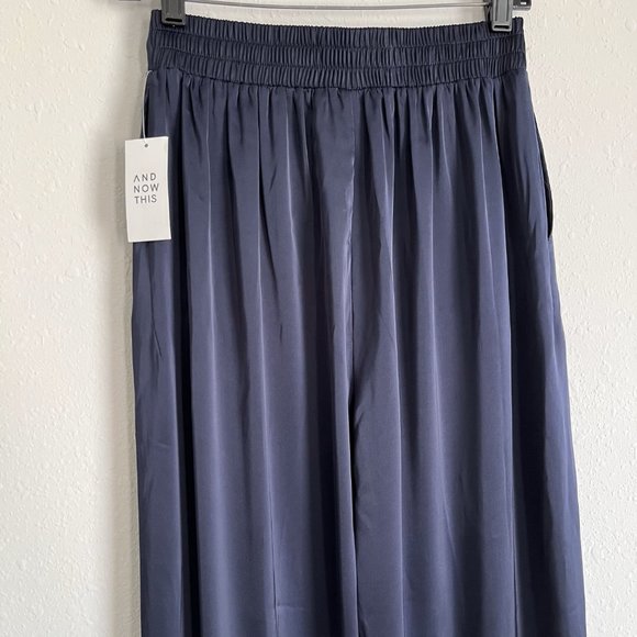 NWT Blue Satin Wide Leg Pants - Picture 5 of 7